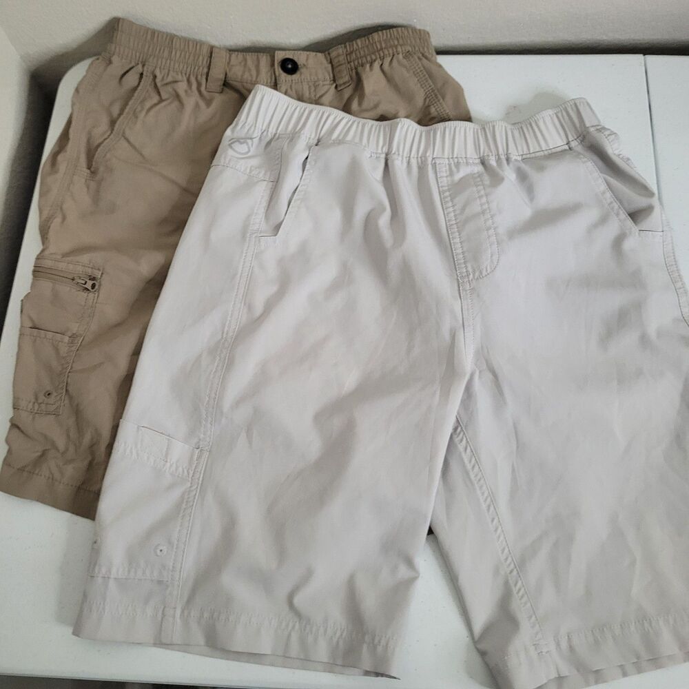 Magellan Large Shorts teen boys youth cargo fish water repellent mesh pockets